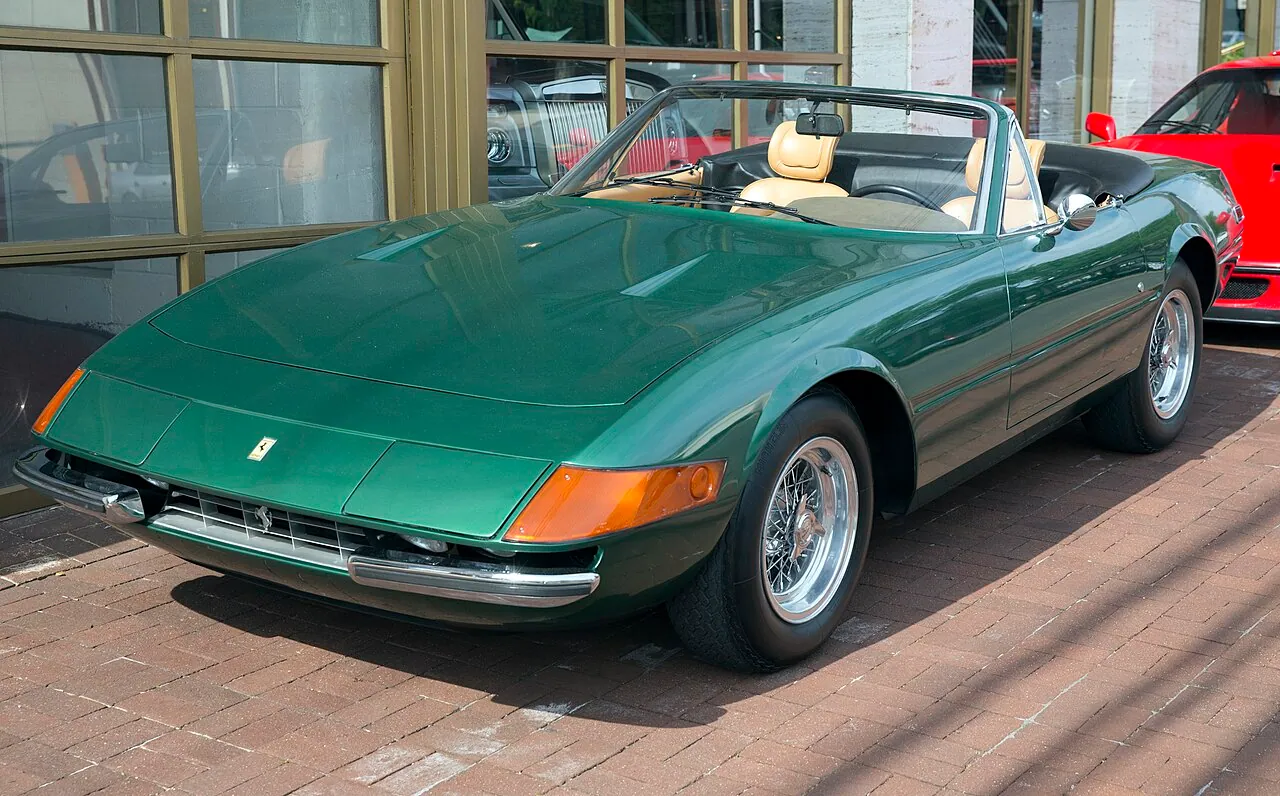 Ferrari 365 GTS/4 «Daytona Spider» (1971–1973)