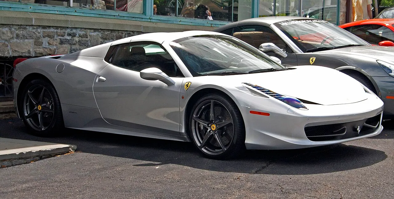 Ferrari 458 Spider (2011–2015)