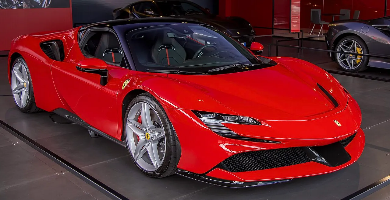 Ferrari SF90 Stradale (2019–2024)