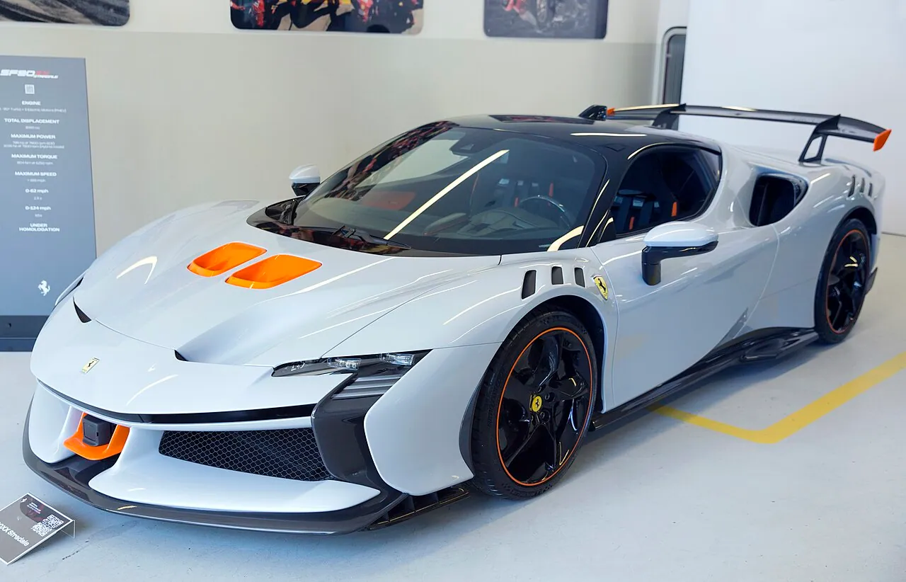 Ferrari SF90 XX Stradale (2023–2026)