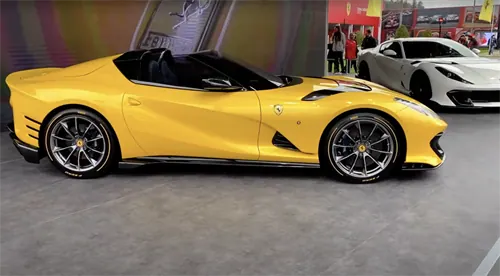 Ferrari 812 Competizione A